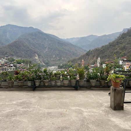 Hotel Manikut Rishīkesh Exterior foto