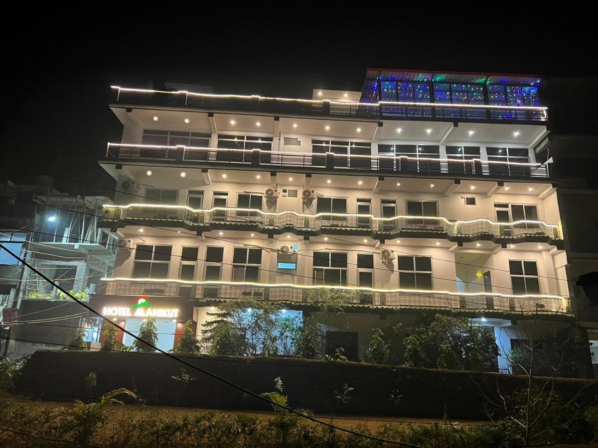 Hotel Manikut Rishīkesh Exterior foto